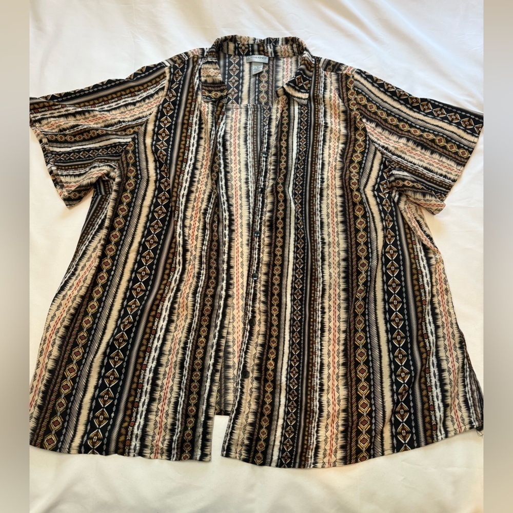Catherines Patterned Blouse Size 1X - Picture 4 of 4